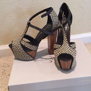 Super cute, vintage style platforms